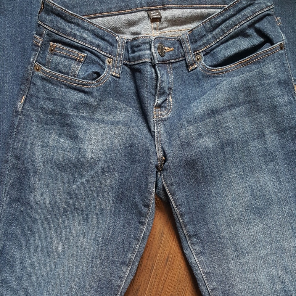Gap Bootcut Size 0/24R Jeans in a Dark Wash - Picture 2 of 7